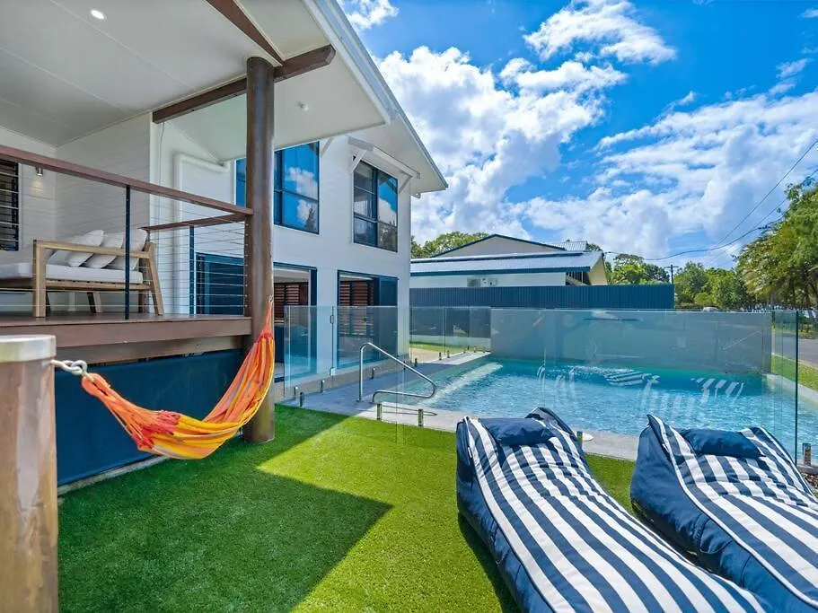 Family Shores - Beachfront Bliss South Mission Beach 0*,  Australia