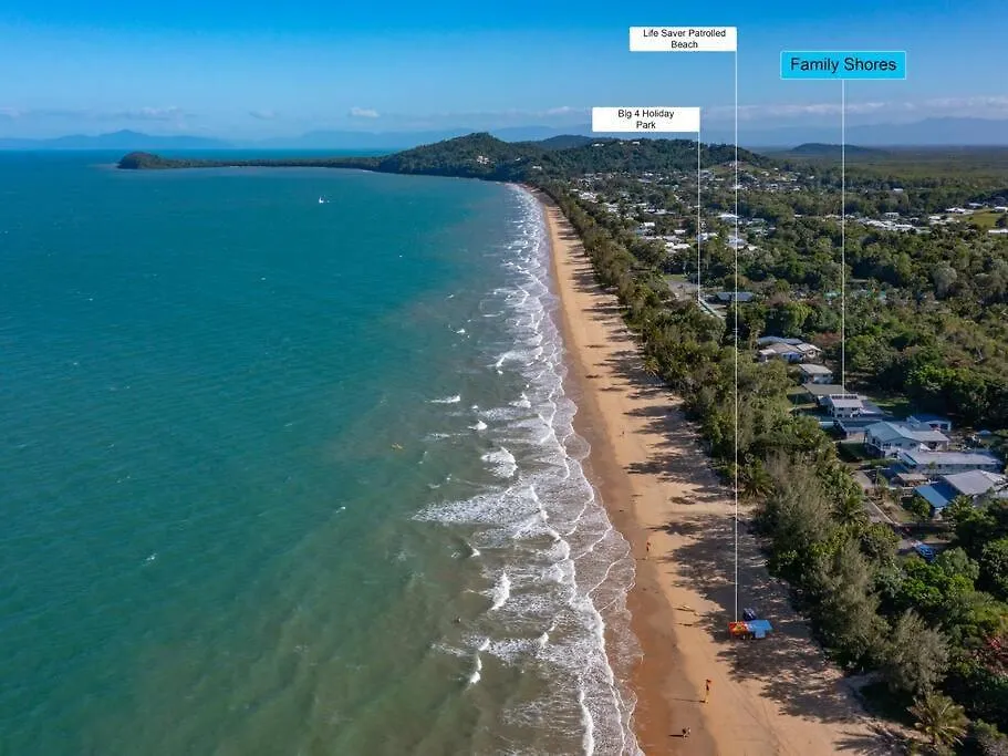 Family Shores - Beachfront Bliss South Mission Beach Holiday home