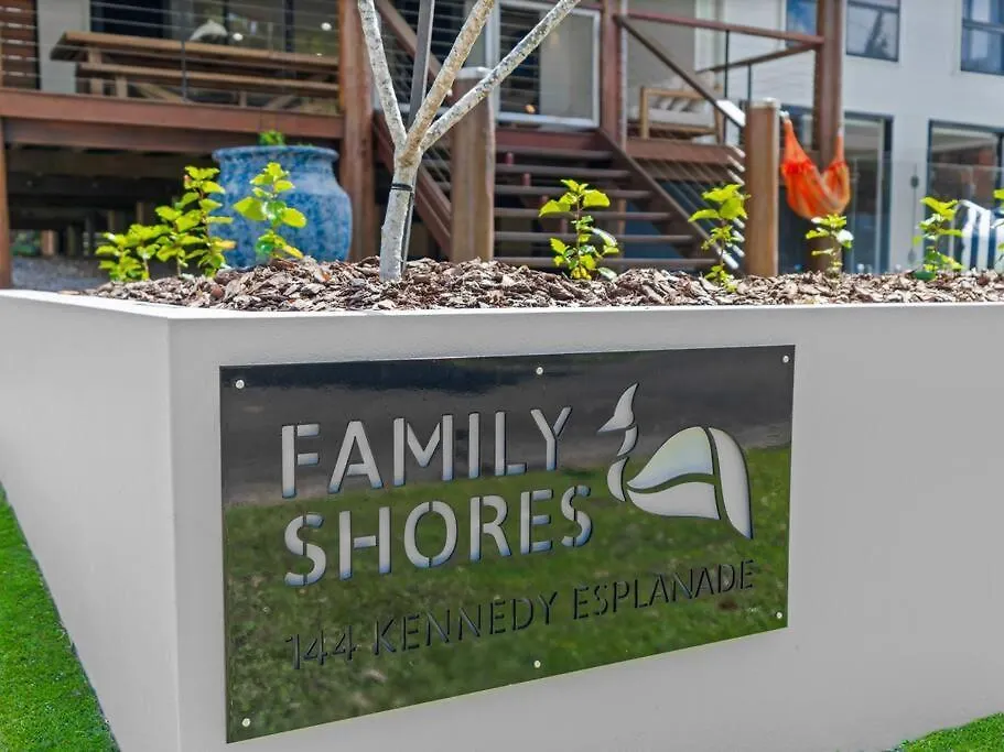Holiday home Family Shores - Beachfront Bliss South Mission Beach